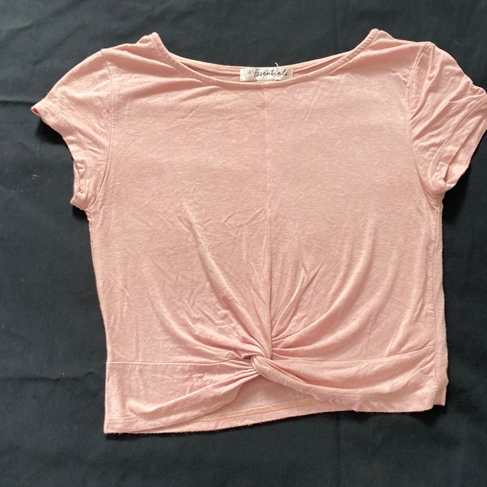 4/25$ pink crop top